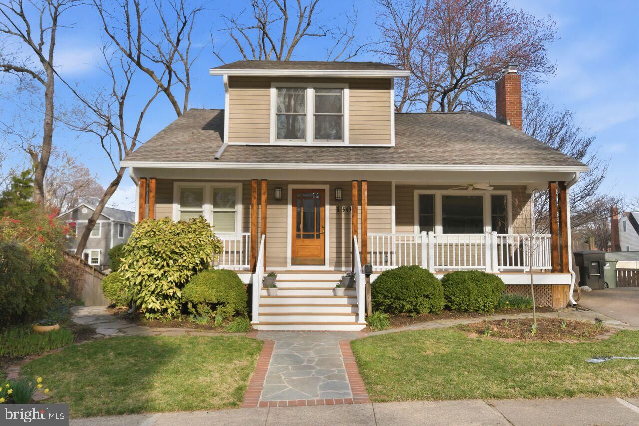 Property Photo: 1301 N Quintana Street VA 22205