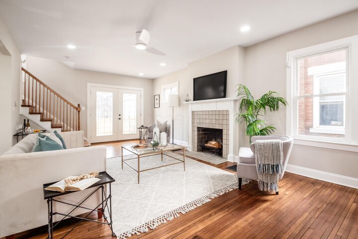 Property Photo:  214 Parkwood Avenue  OH 43203 