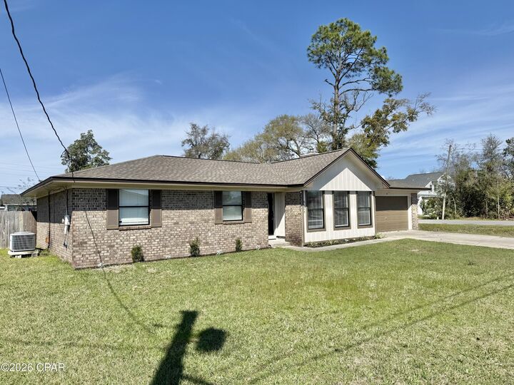 Property Photo: 6123 Stephanie Drive FL 32404