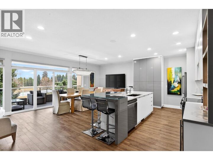 Photo de la propriété:  2298 Country Club Drive  BC V1V 2M6 