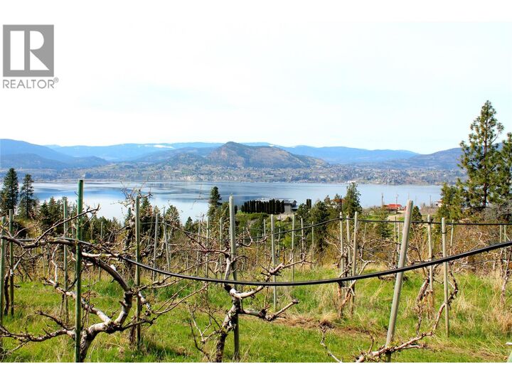 Property Photo:  4789 Naramata Road  BC V0H 1N1 