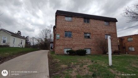 Property Photo:  3089 McHenry Avenue 7  OH 45211 