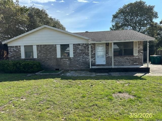 Property Photo:  477 Aleta Avenue  FL 32569 