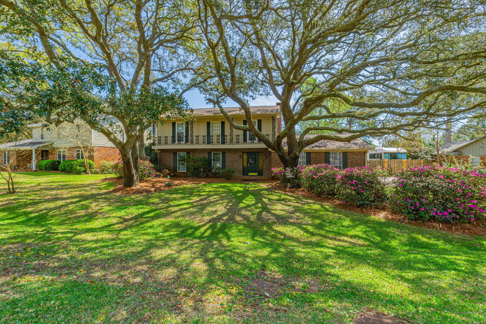 Property Photo:  256 NE Yacht Club Drive  FL 32548 