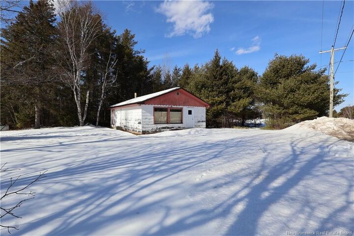 2382 510 Route — photo 1