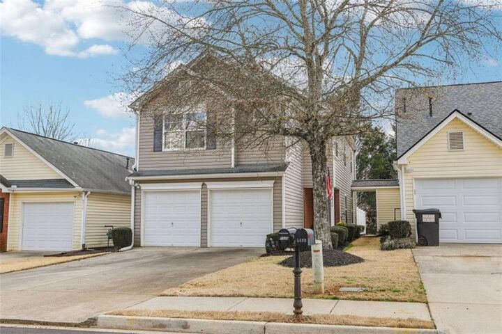 Property Photo: 5520 Mountain Top Place GA 30041