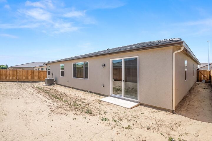 Property Photo:  2149 S Cindy Avenue  CA 93725 