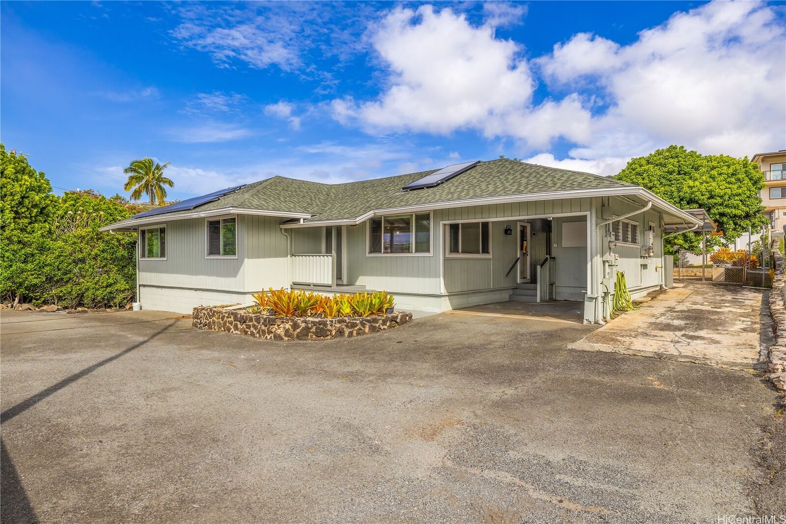 Property Photo: 5838 Kalanianaole Highway HI 96821