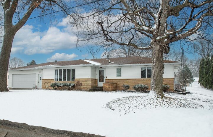 Property Photo:  502 N Williams St  IA 50670 