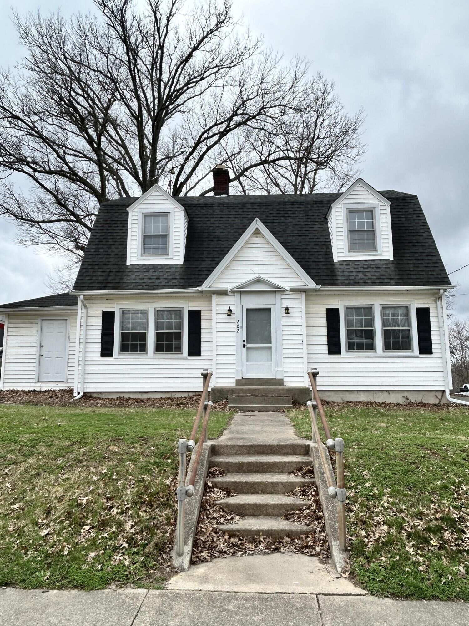 Property Photo:  222 S Main Street  KY 40359 