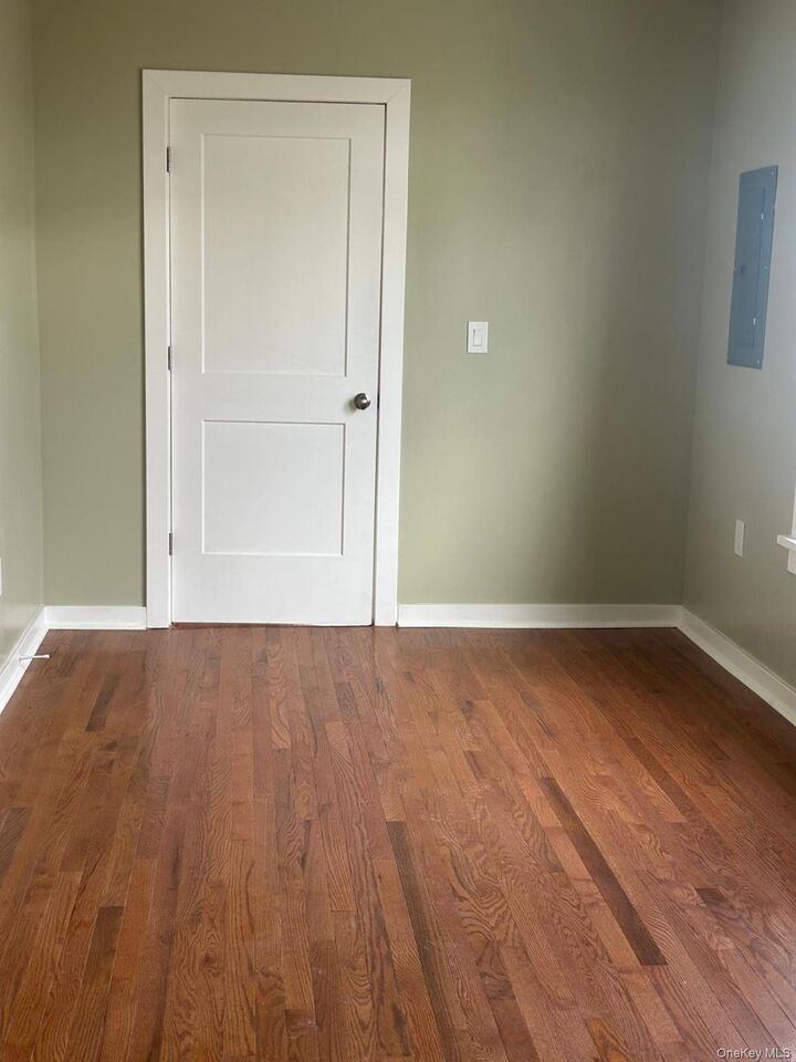 Property Photo:  5 Poplar Street  NY 12550 