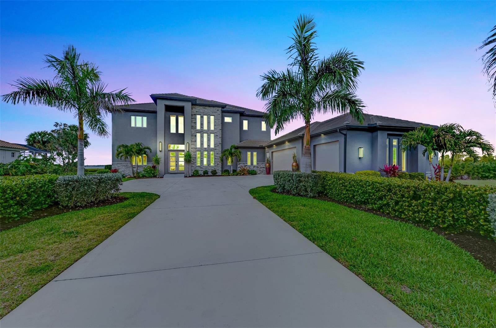 Property Photo:  3051 Rivershore Lane  FL 33953 