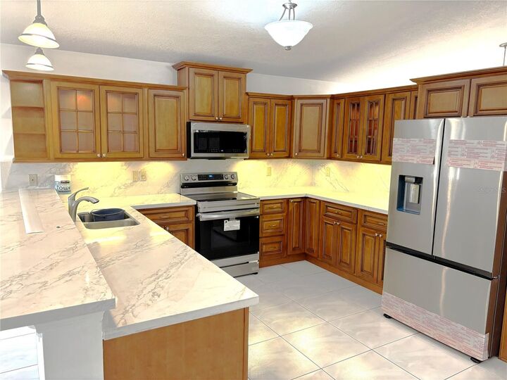Property Photo:  510 SW 181st Way  FL 33029 