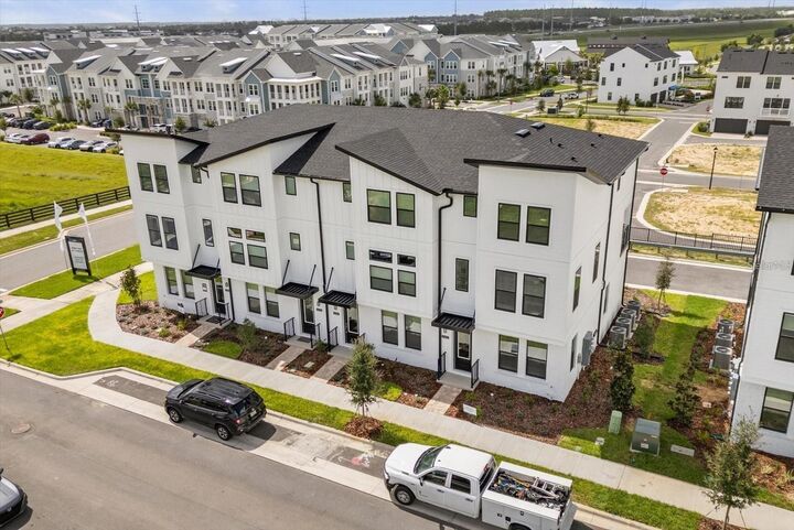 Property Photo:  15489 Hamlin Park Drive  FL 34787 