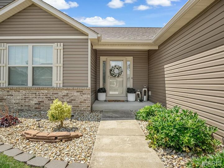 Property Photo:  1417 Keck Ridge Drive  IL 62269 