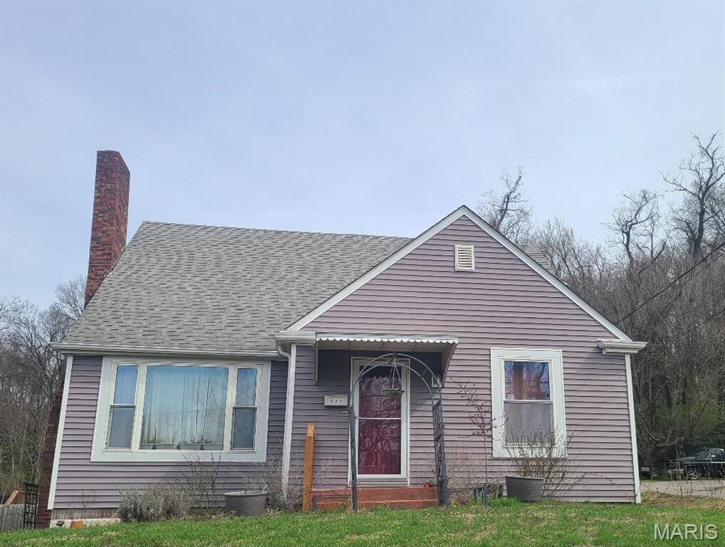 Property Photo:  221 E Ofallon Drive  IL 62232 