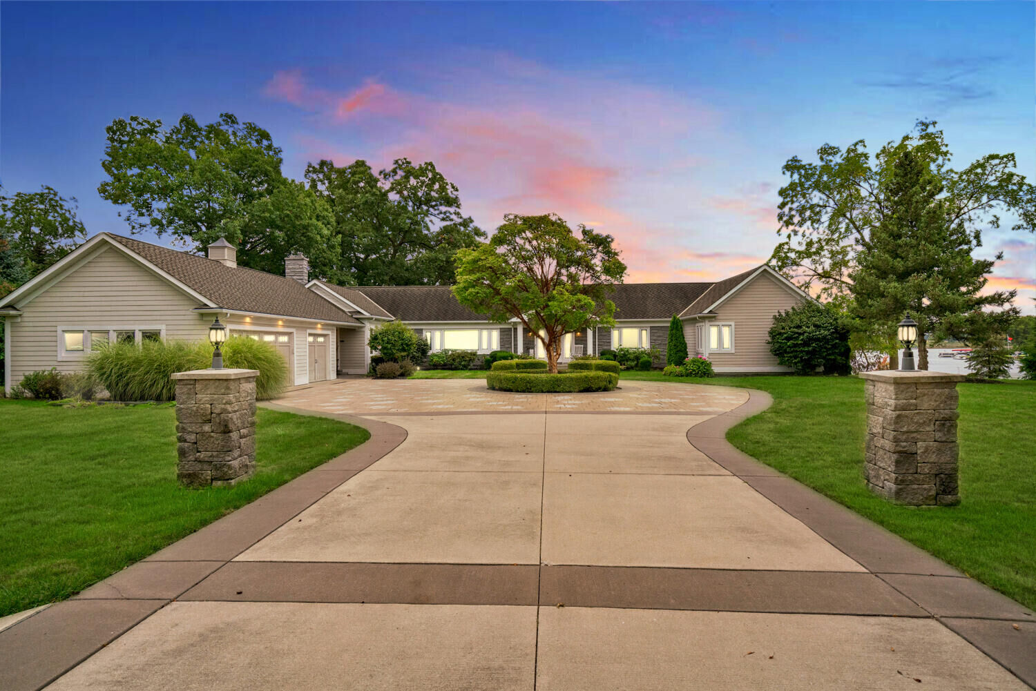 Property Photo: 179 Wheaton Avenue MI 49015