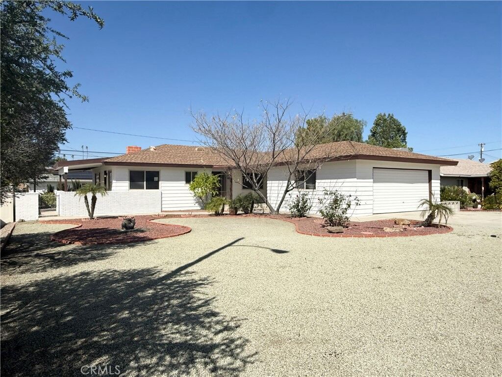 Property Photo:  29085 Griffith  CA 92586 