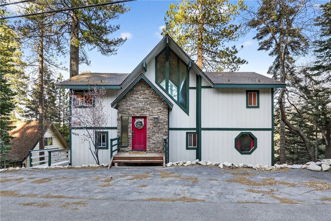 Property Photo: 26633 Thunderbird CA 92352