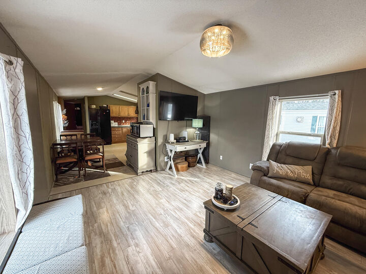 Property Photo:  3 Baxter Place  ME 04330 