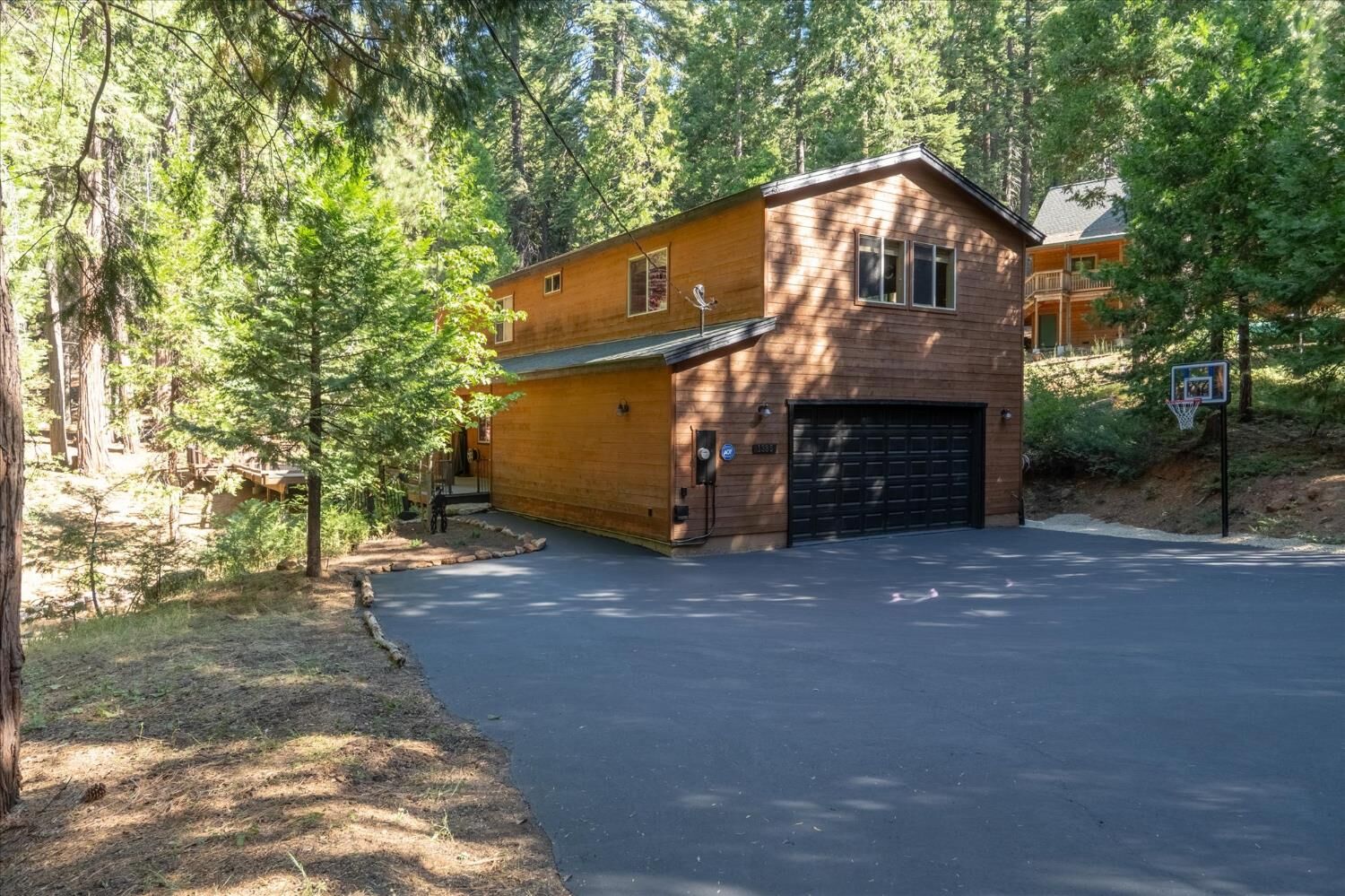 Property Photo:  1385 Topanga Lane  CA 95223 