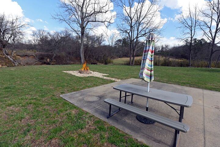 Property Photo: 221 Golden Nugget GA 30512