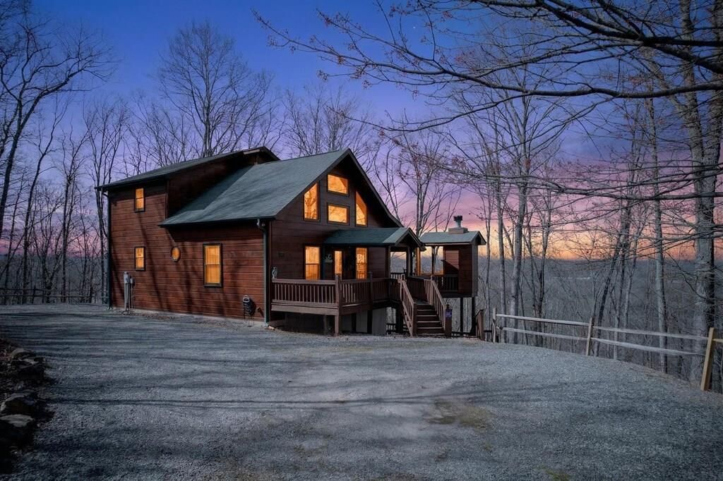 Property Photo:  225 Eagles Nest Lane  GA 30513 