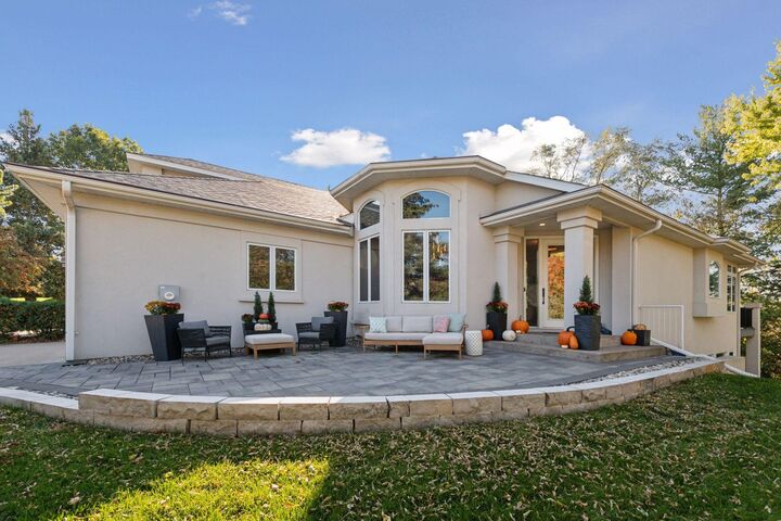 Property Photo:  2600 Cedar Green  MN 55305 