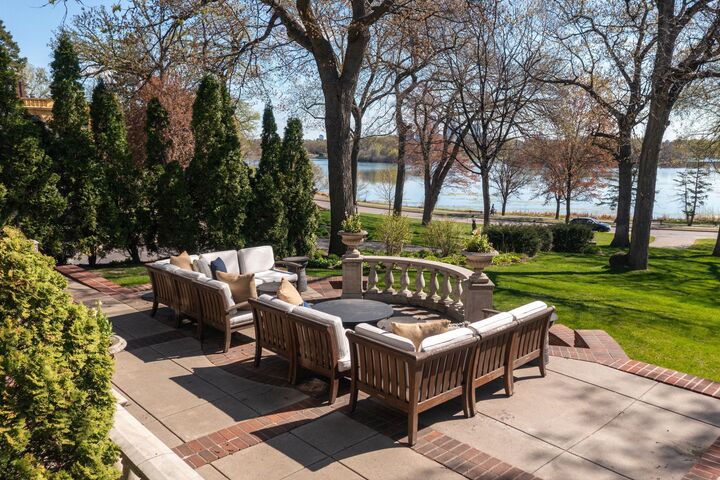 Property Photo:  2774 W Lake Of The Isles Parkway  MN 55416 