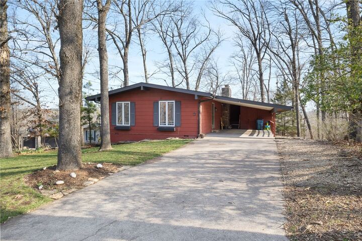 Property Photo:  2 Tilbury Lane  AR 72715 