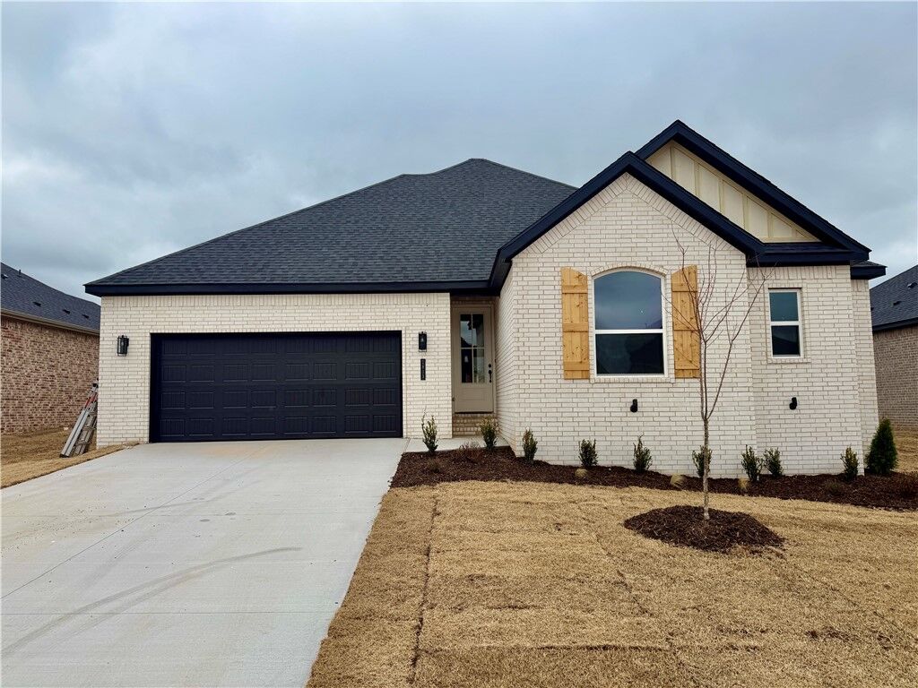 Property Photo: 1813 Ferguson Street AR 72751