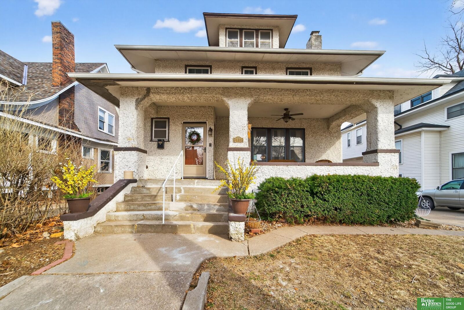 Property Photo:  2327 Hanscom Boulevard  NE 68105 