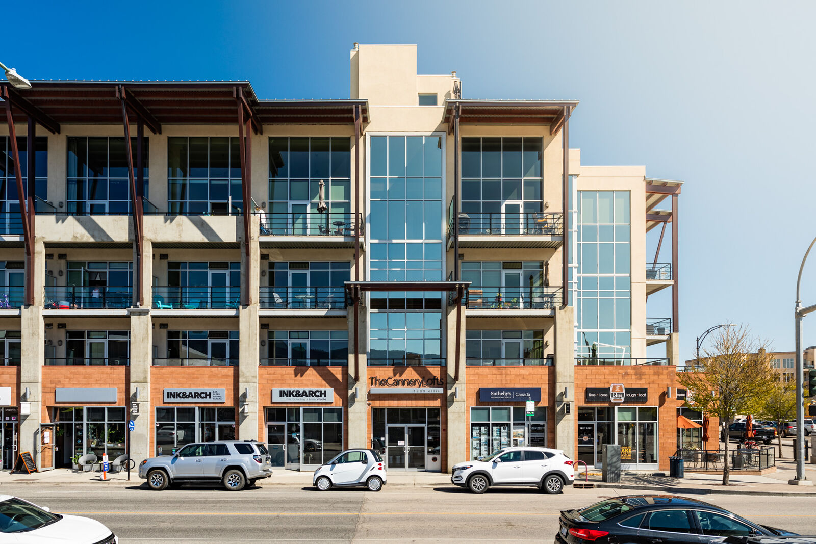 Photo de la propriété:  1289 Ellis Street 312  BC V1Y 9X6 