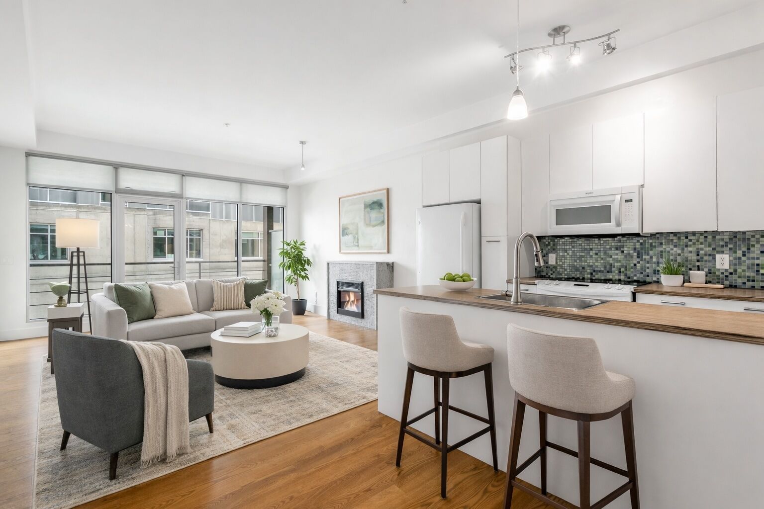 Photo de la propriété:  1289 Ellis Street 312  BC V1Y 9X6 