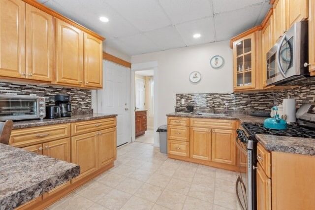 Property Photo:  29 Forest Street  MA 01420 