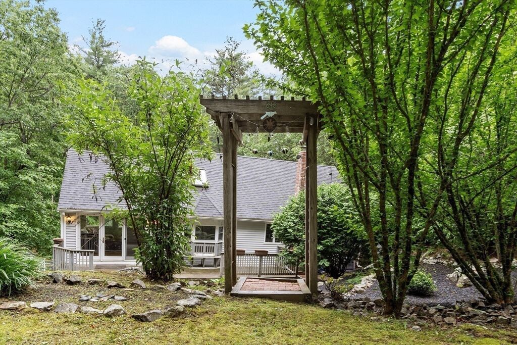 Property Photo:  22 Tenney Street  MA 01388 