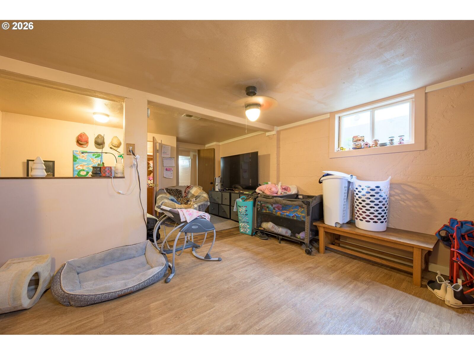 Property Photo: 325 River Rd OR 97404