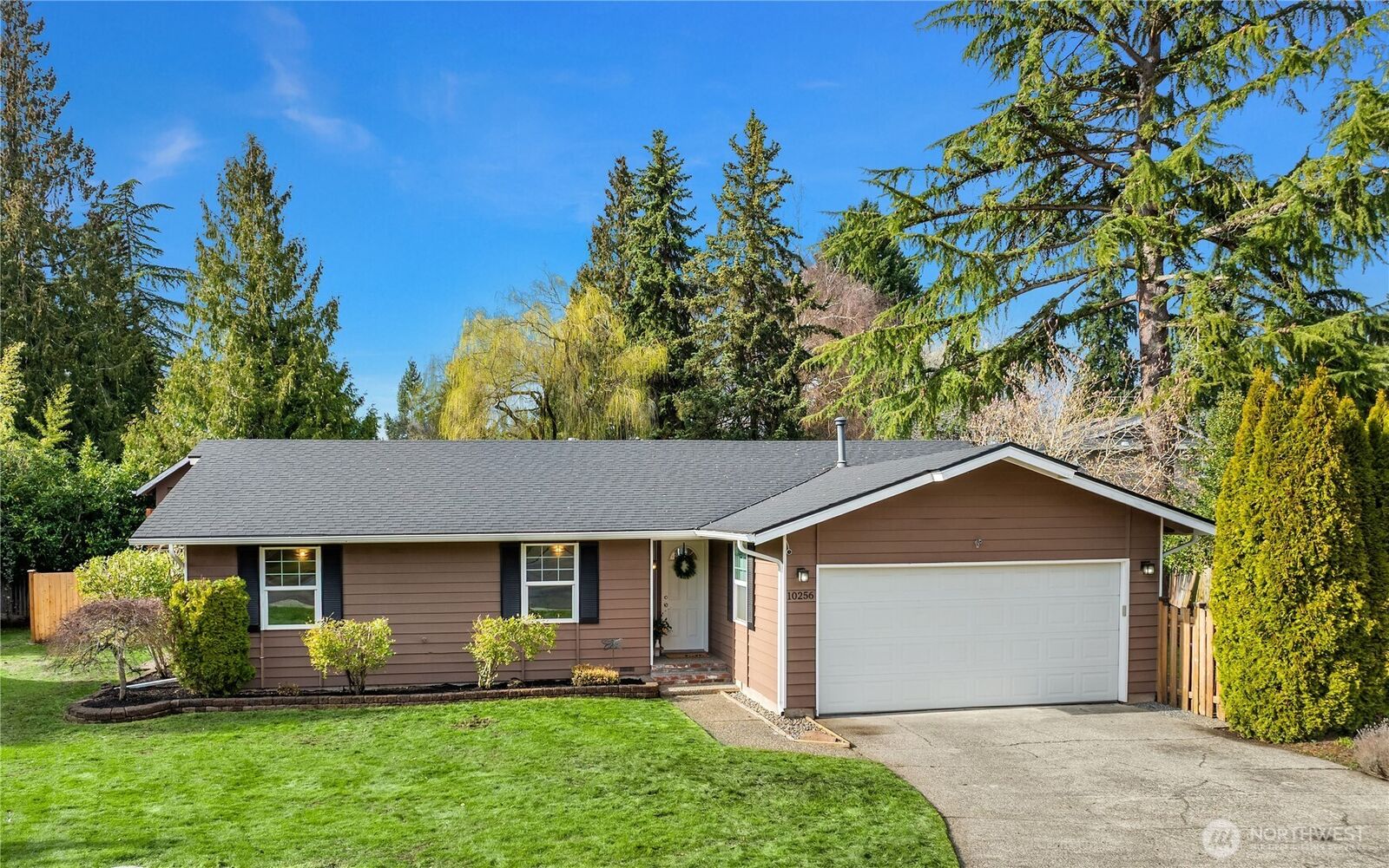 Property Photo:  10256 NE 118th Place  WA 98034 