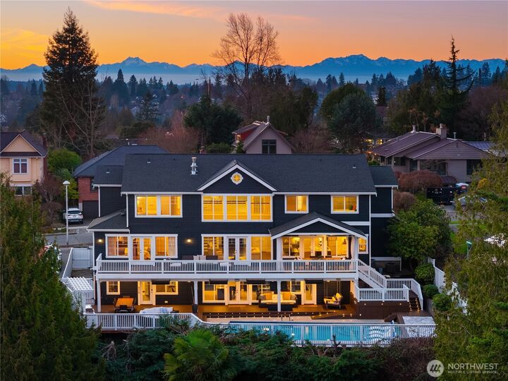 Property Photo:  6016  Princeton Avenue NE  WA 98115 