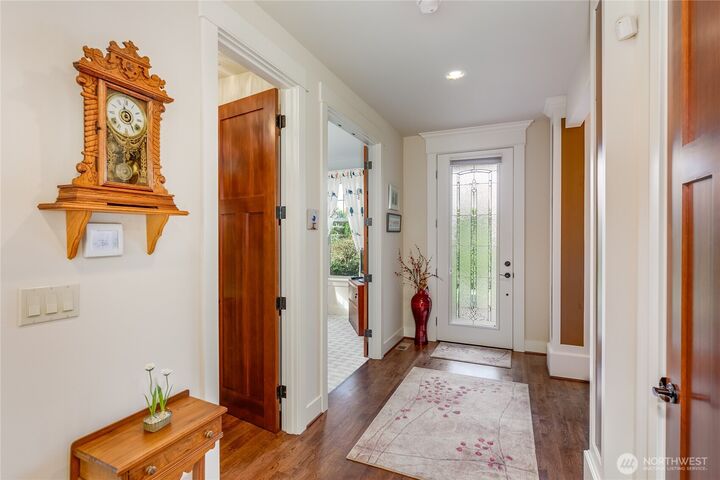 Property Photo:  1028  10th Street  WA 98275 