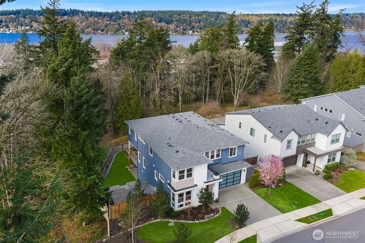 Property Photo:  7967  112th Lane SE  WA 98056 