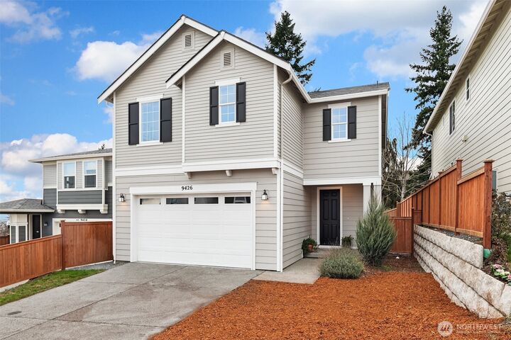 Property Photo:  9426 S 237th Street  WA 98031 