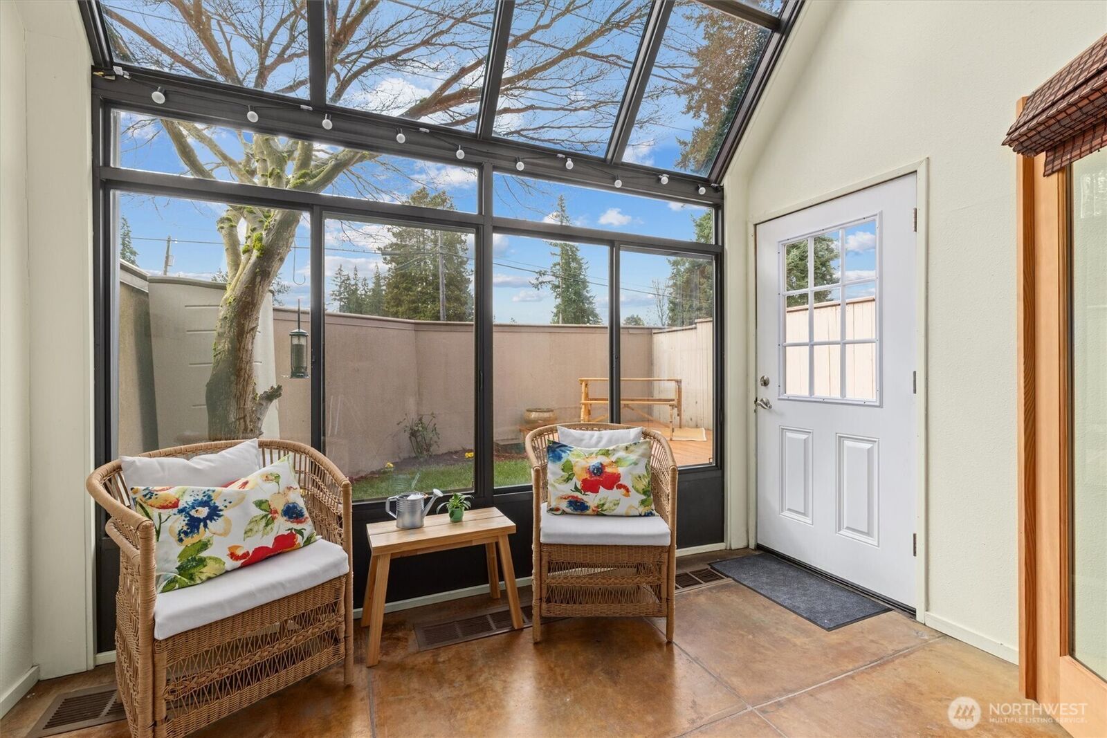 Property Photo:  8225  212th Street SW 304  WA 98026 