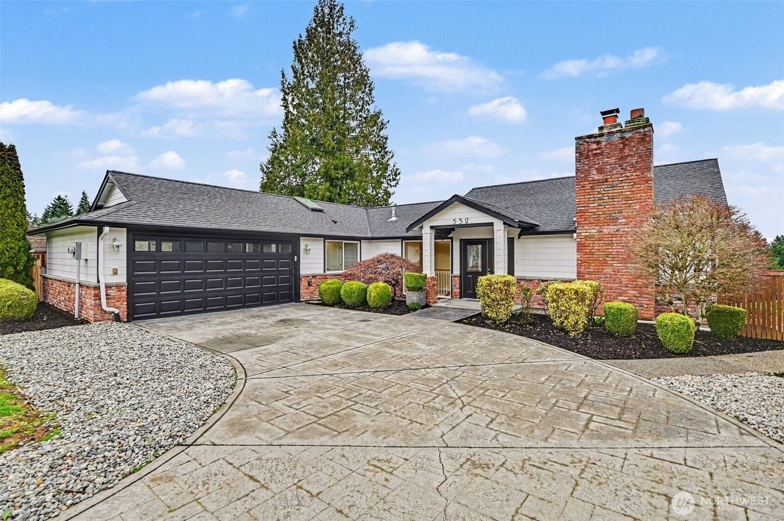 Property Photo:  532  172 Nd Place NE  WA 98008 