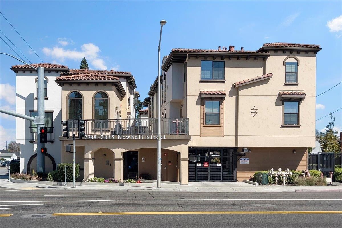 Property Photo:  2807 Newhall Street 2807  CA 95050 