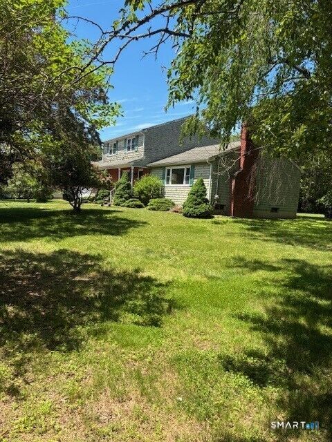 Property Photo:  11 Williamsburg Drive  CT 06477 