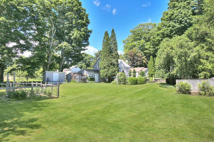 Property Photo:  2683 Bronson Road  CT 06824 