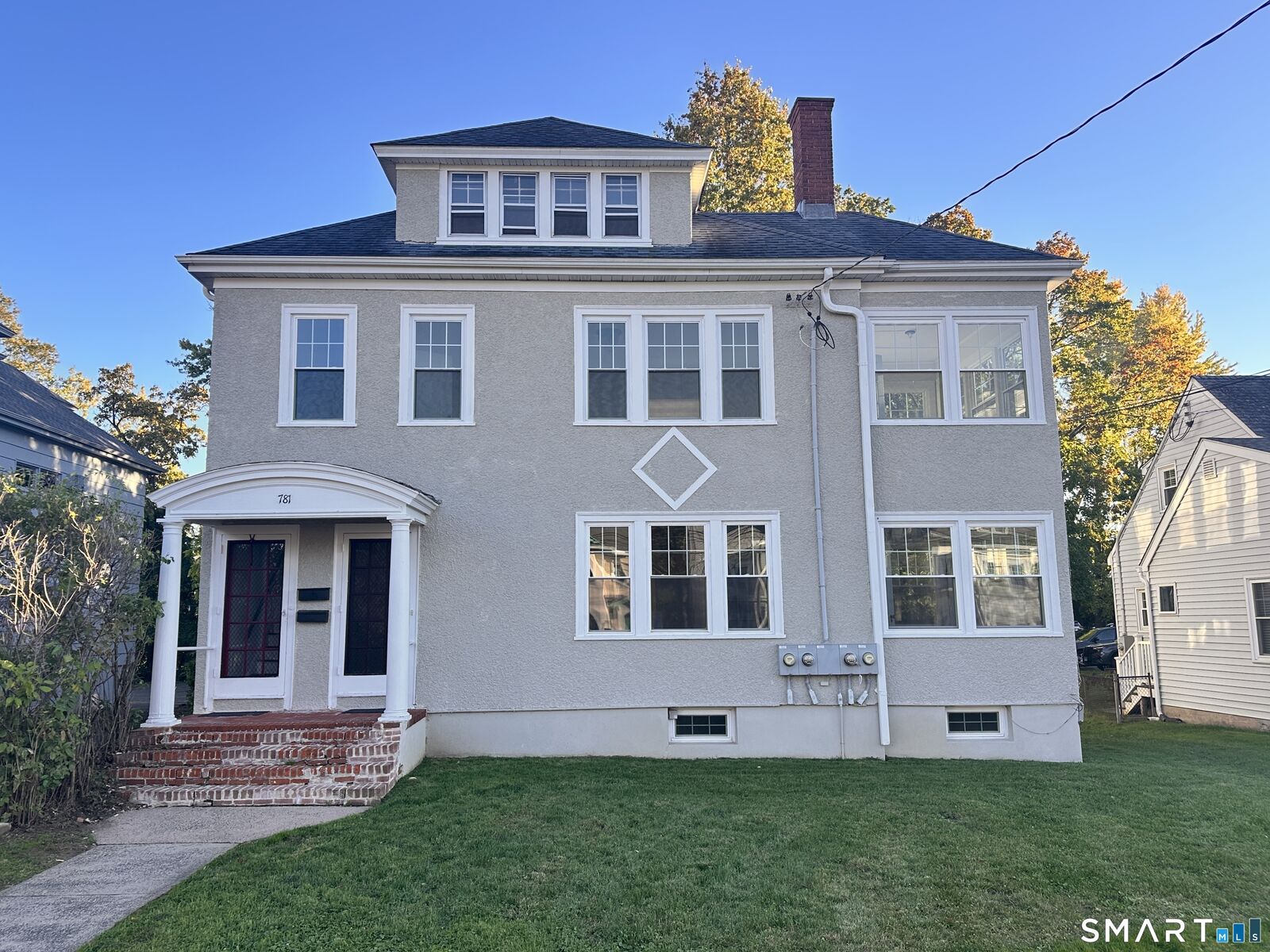 Property Photo: 781 Farmington Avenue CT 06119