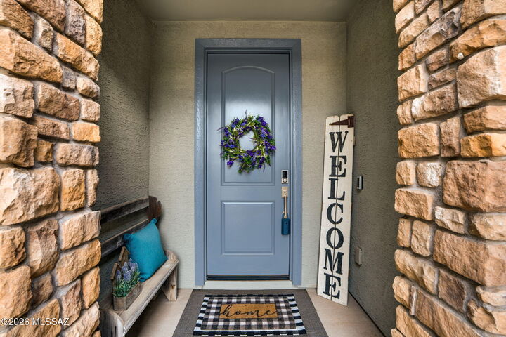 Property Photo:  5567 W Lazy Farm Drive  AZ 85742 