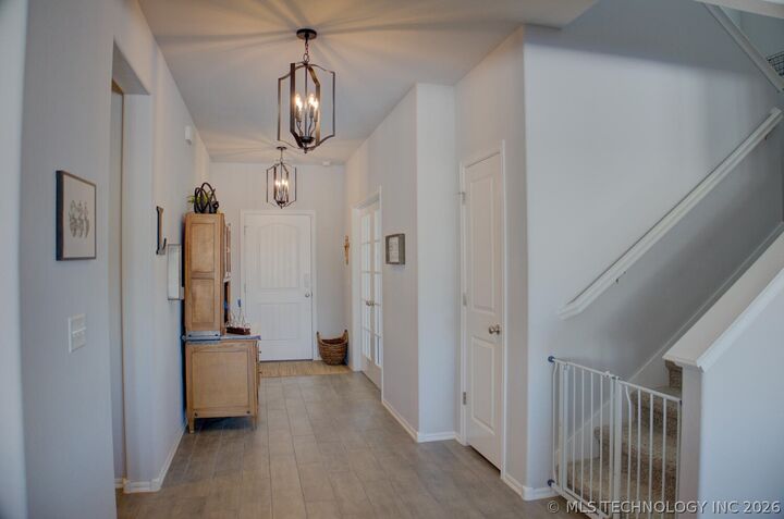 Property Photo:  814 Honolulu Place  OK 74012 